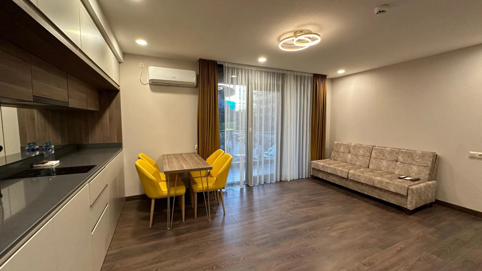 Aparthotel Beautiful Apartments Near The Sea Adlia Street Batumi
