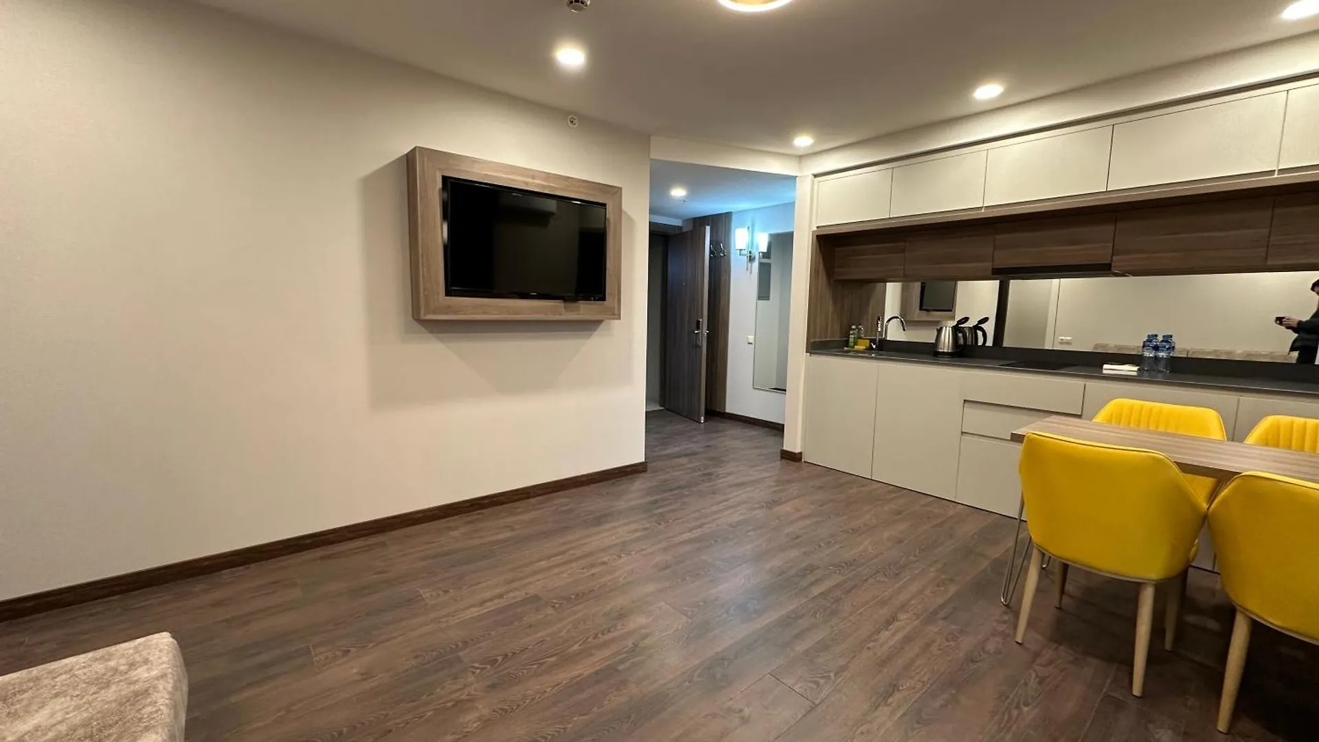 Beautiful Apartments Near The Sea Adlia Street Batumi Aparthotel