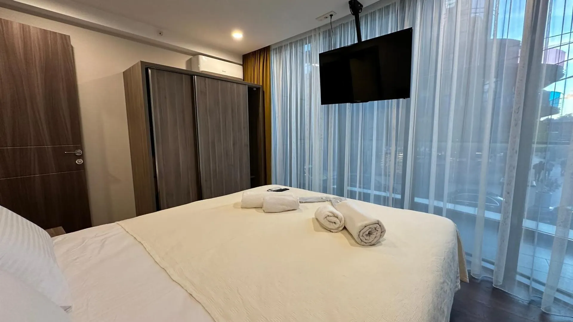 Beautiful Apartments Near The Sea Adlia Street Batumi Aparthotel