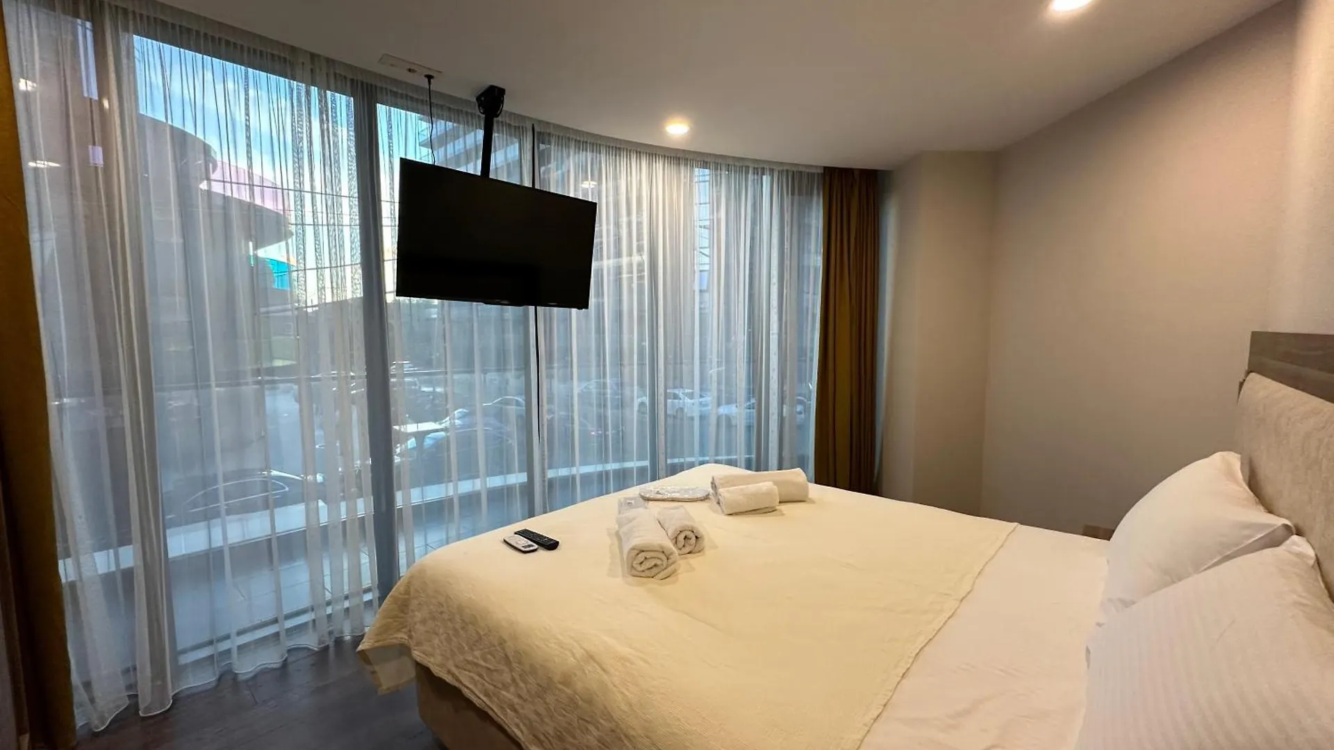 Beautiful Apartments Near The Sea Adlia Street Batumi