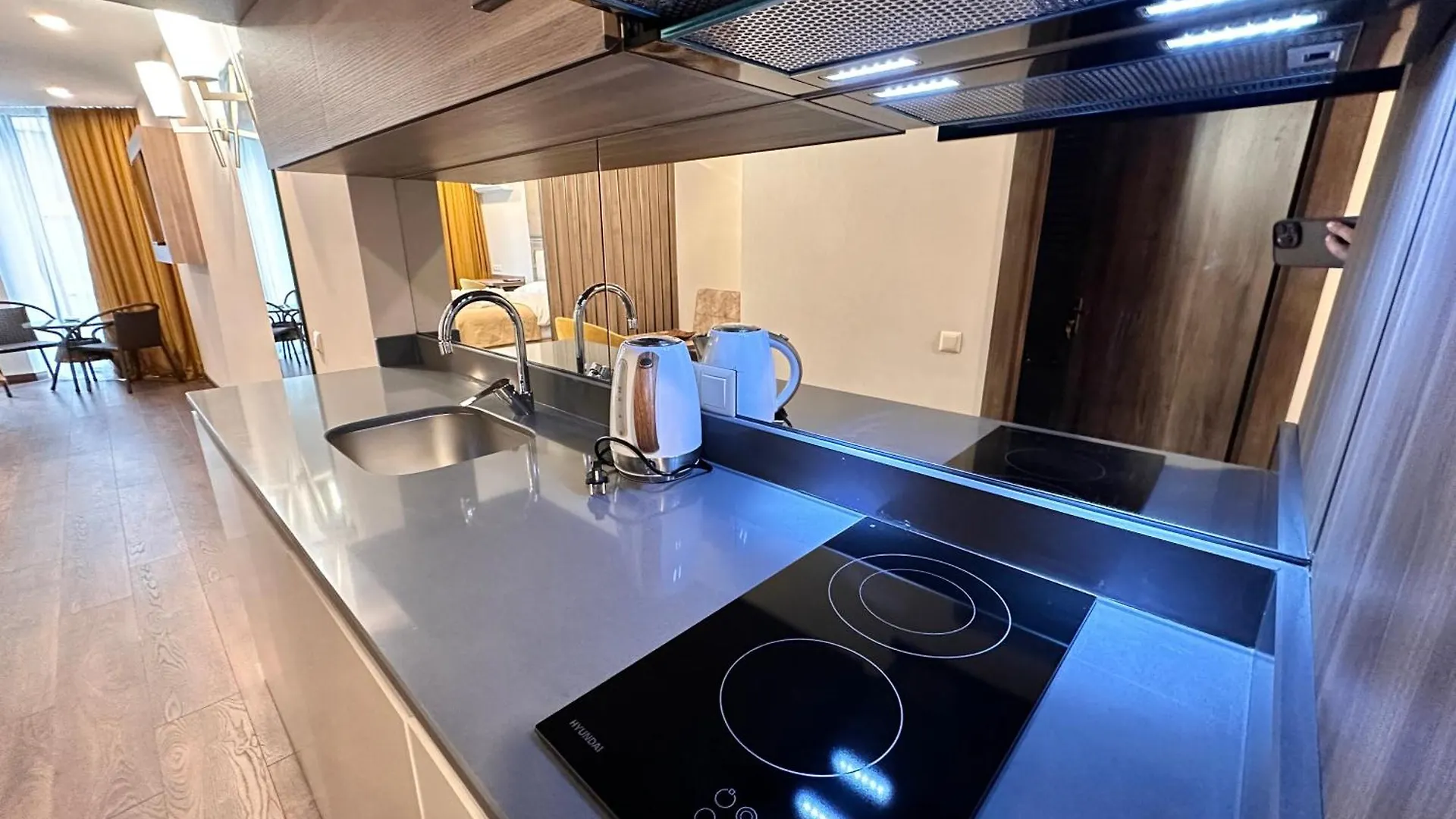 Beautiful Apartments Near The Sea Adlia Street Batumi