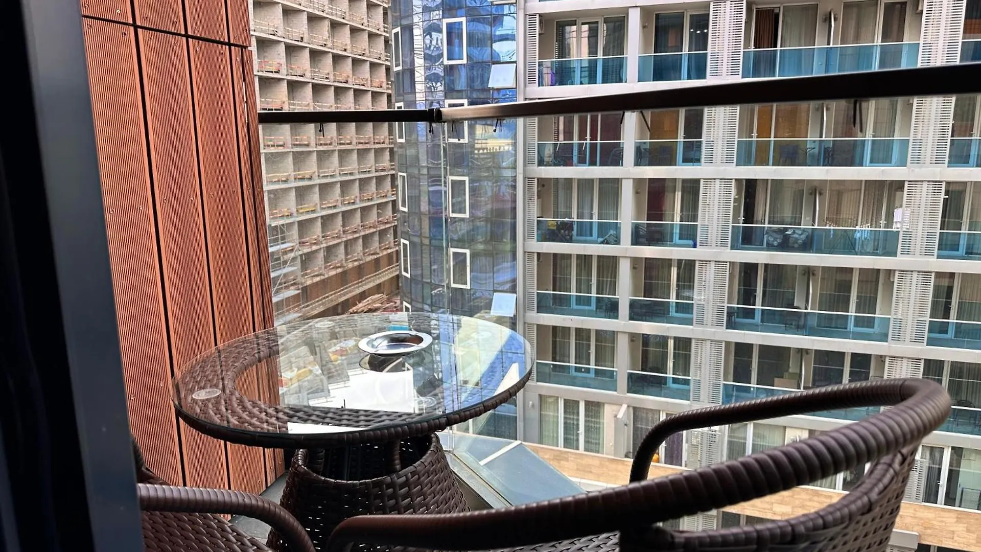 Beautiful Apartments Near The Sea Adlia Street Batumi Georgia