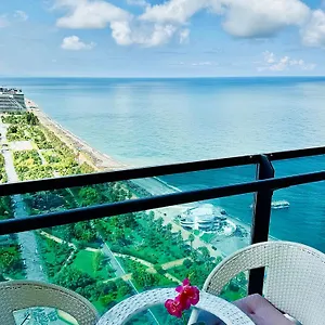 Sea View Orbi Tower Aparthotel